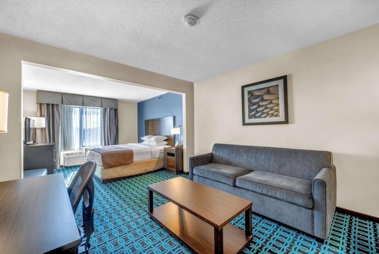 Wingate By Wyndham Chicago Schaumburg Hotel Exterior photo