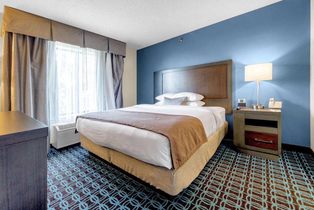 Wingate By Wyndham Chicago Schaumburg Hotel Exterior photo