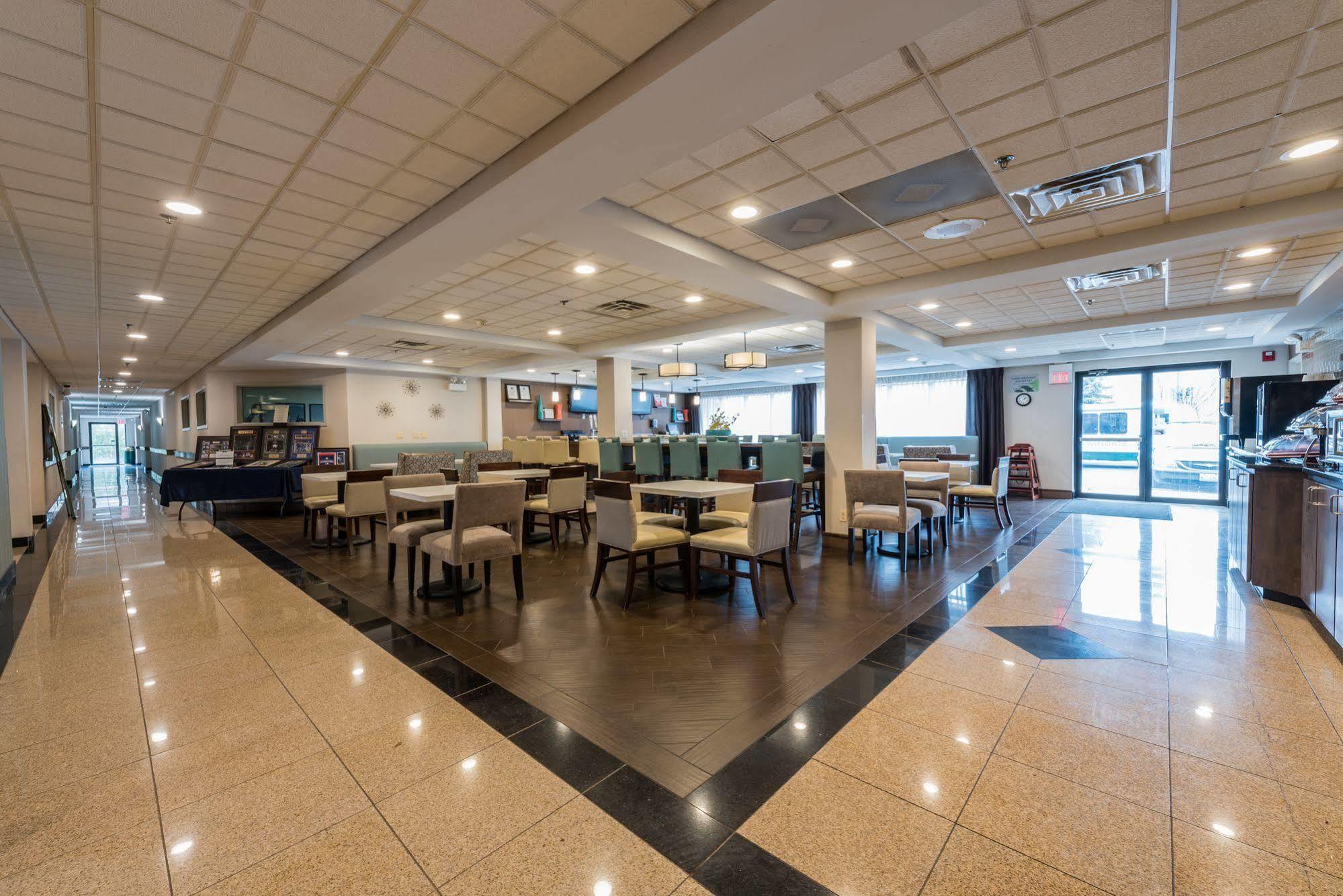Wingate By Wyndham Chicago Schaumburg Hotel Exterior photo